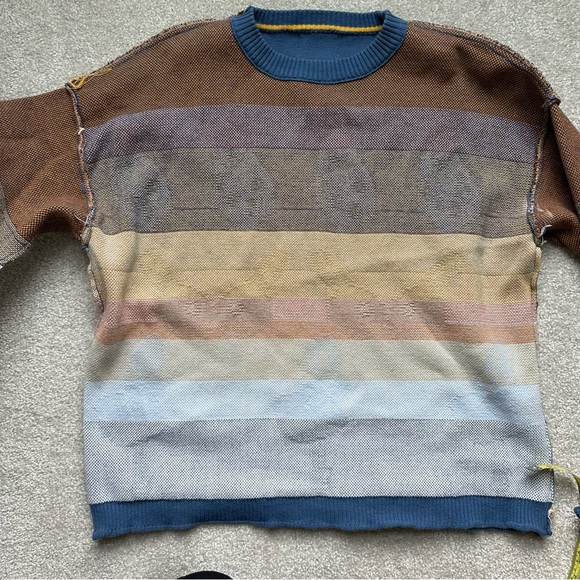 Vintage Ms and Dn 90s Disney Alice in Wonderland and Her Rabbit Sweater - Picture 5 of 7